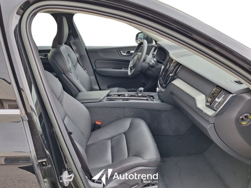 Volvo XC60 B4 197+14 CV AWD Automatico Mild Hybrid Diesel Core