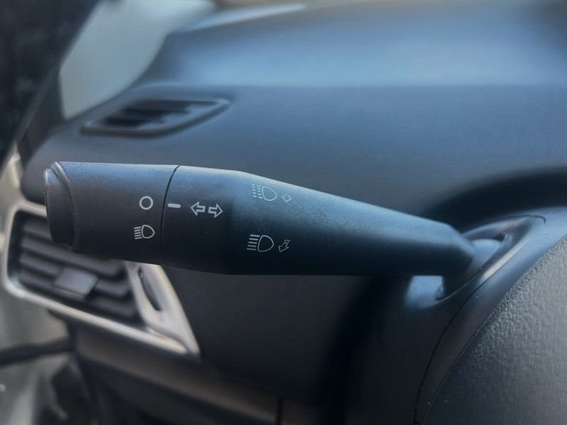 Lancia Ypsilon  1.0 FireFly 70 CV Hybrid Ecochic Gold S&S