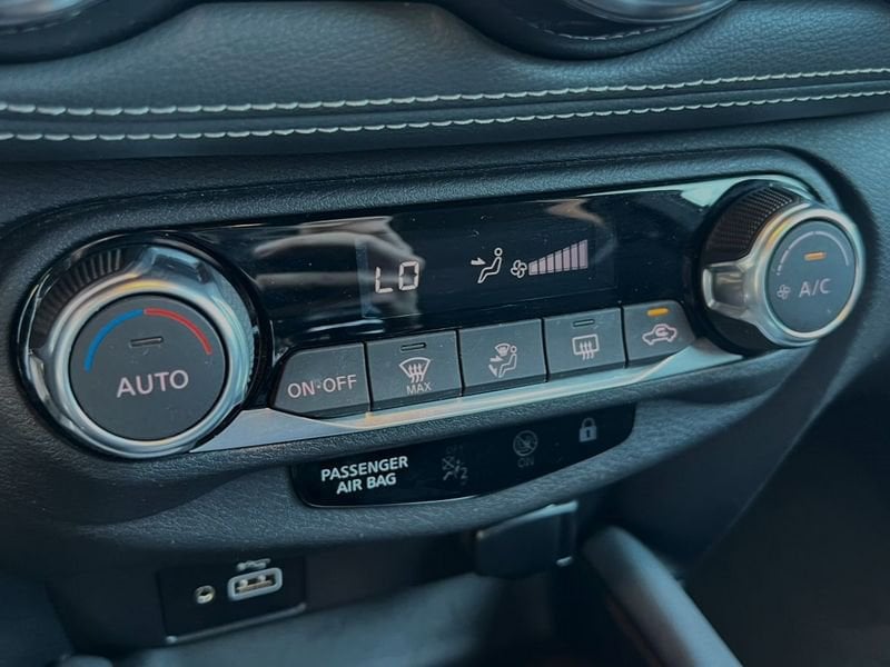 Nissan Juke  1.0 DIG-T 114 CV N-Connecta