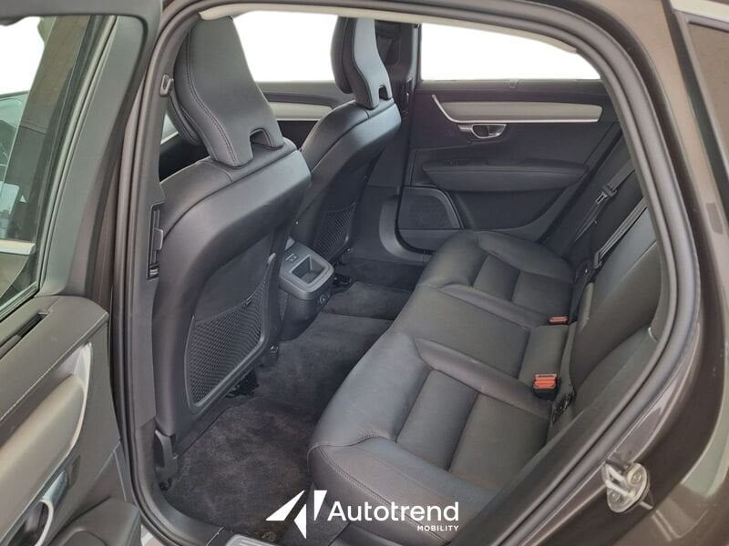 Volvo S90  B4 197+14 CV Mild Hibrid Benzina Automatica Plus Bright