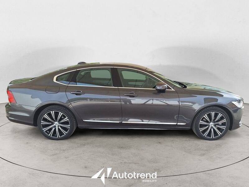 Volvo S90  B4 197+14 CV Mild Hibrid Benzina Automatica Plus Bright