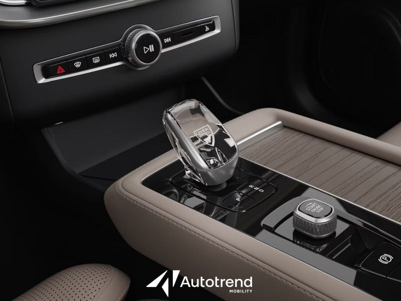 Volvo   T8 310+145 CV AWD Ibrido Plug-In Automatica Ultra Bright 7 Posti