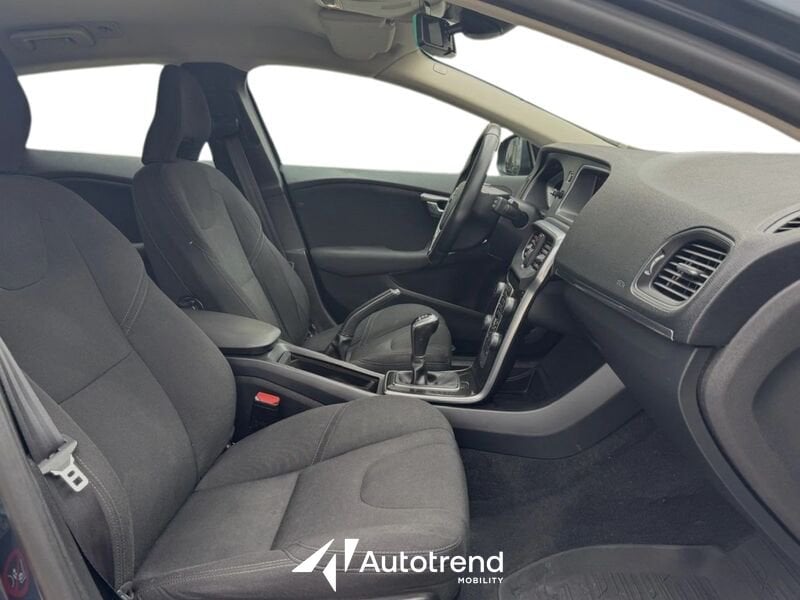 Volvo V40  D2 120 CV NAVI Business