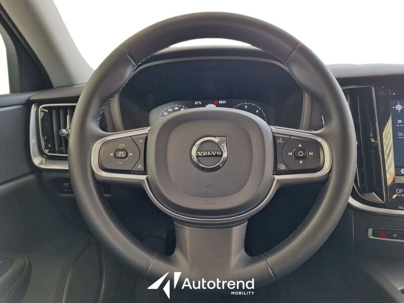 Volvo V60  B4 197+14 CV Mild Hybrid Diesel Automatica Momentum Business