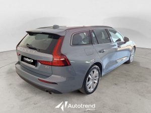 Volvo V60  B4 197+14 CV Mild Hybrid Diesel Automatica NAVI LED Momentum Business