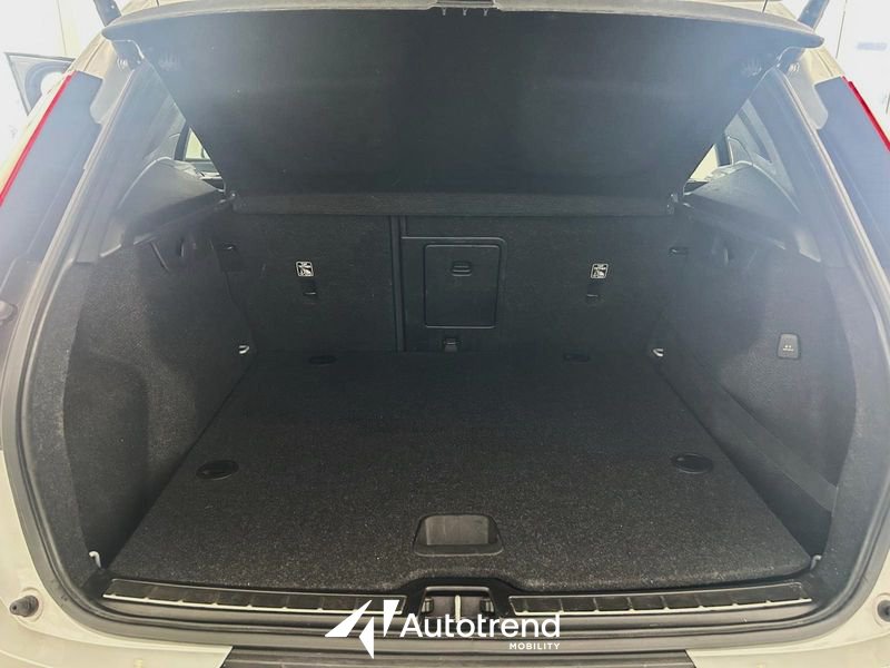 Volvo XC40  D3 150 CV AWD Automatica NAVI LED Inscription N1 Autocarro