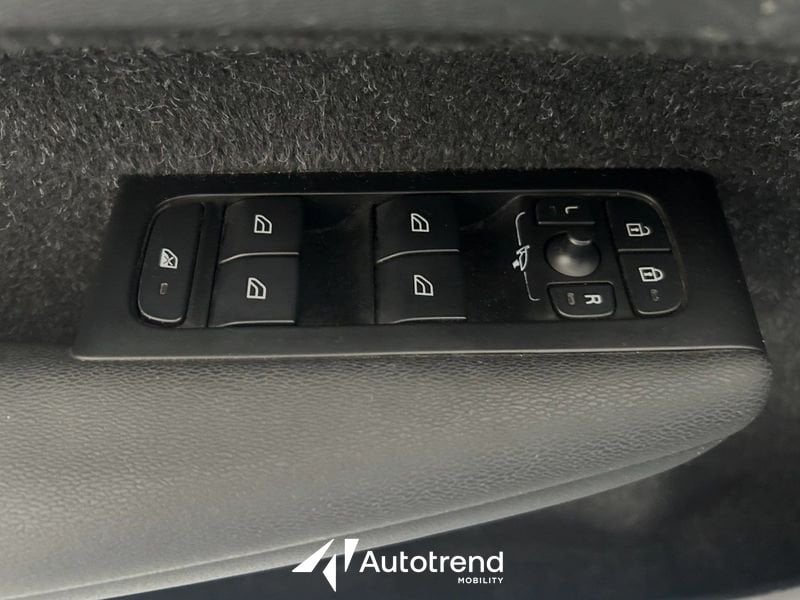 Volvo XC40  D3 150 CV AWD Automatica NAVI LED Inscription N1 Autocarro