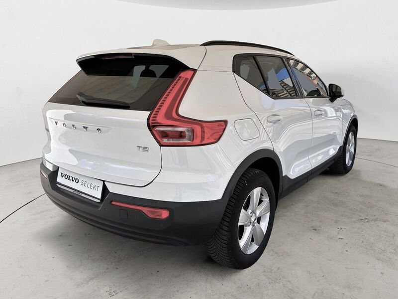 Volvo XC40  T2 129 CV Automatico Momentum Core