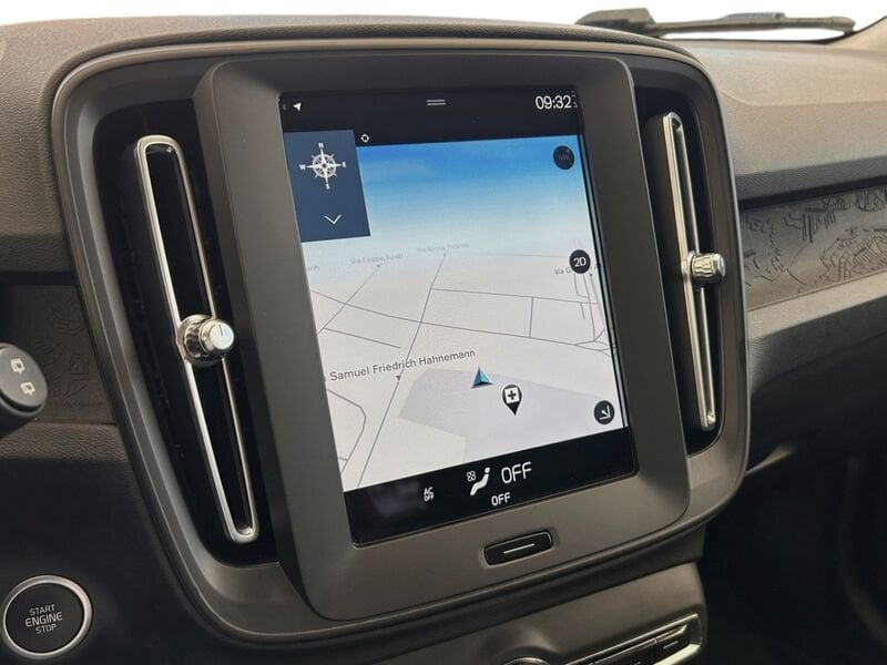 Volvo XC40  T2 129 CV Automatico Momentum Core