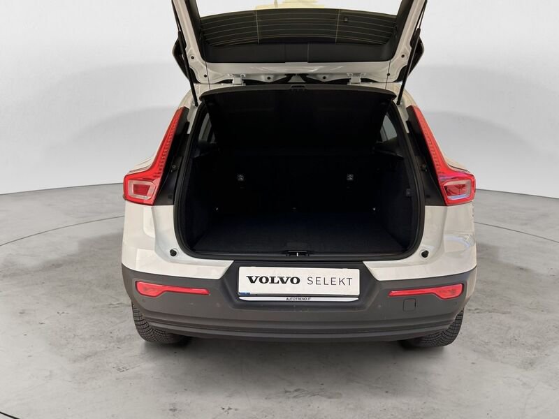 Volvo XC40  T2 129 CV Automatico Momentum Core