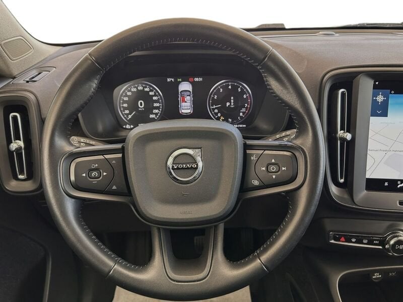 Volvo XC40  T2 129 CV Automatico Momentum Core