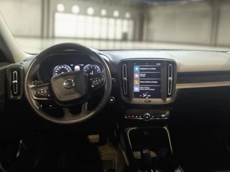 Volvo XC40  T2 129 CV Automatico Momentum Core