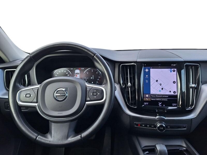 Volvo XC60  B4 197+14 CV AWD Automatica NAVI LED Momentum Pro