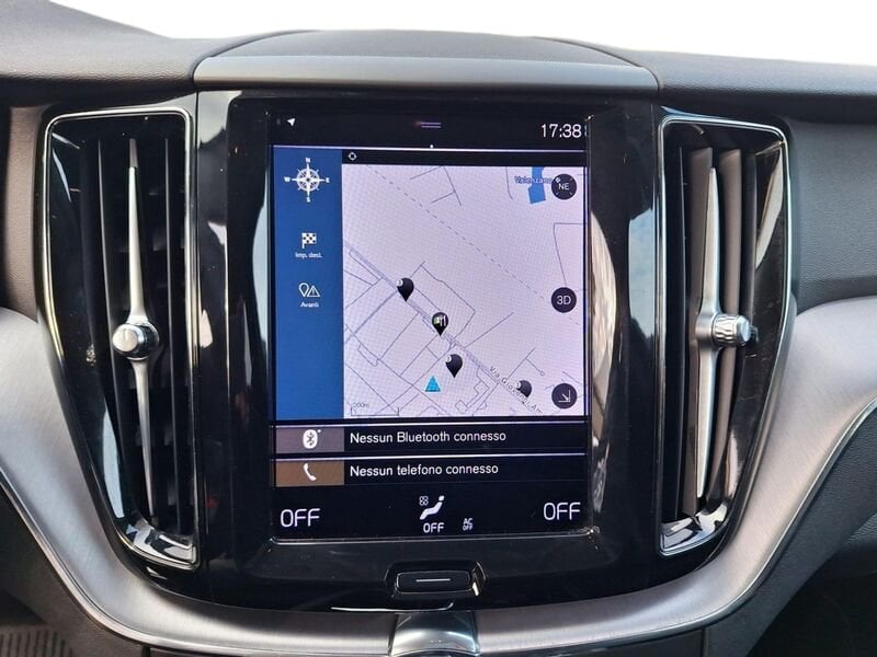 Volvo XC60  B4 197+14 CV AWD Automatica NAVI LED Momentum Pro