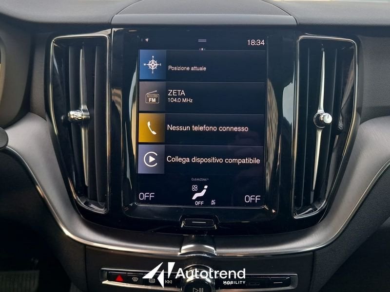 Volvo XC60  B4 197+14 CV AWD Mild Hybrid Diesel Automatico Momentum Pro
