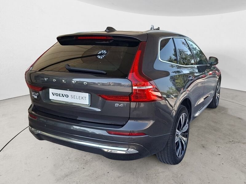Volvo XC60  B4 197+14 CV AWD Mild Hybrid Diesel Automatico Plus Bright N1 Autocarro