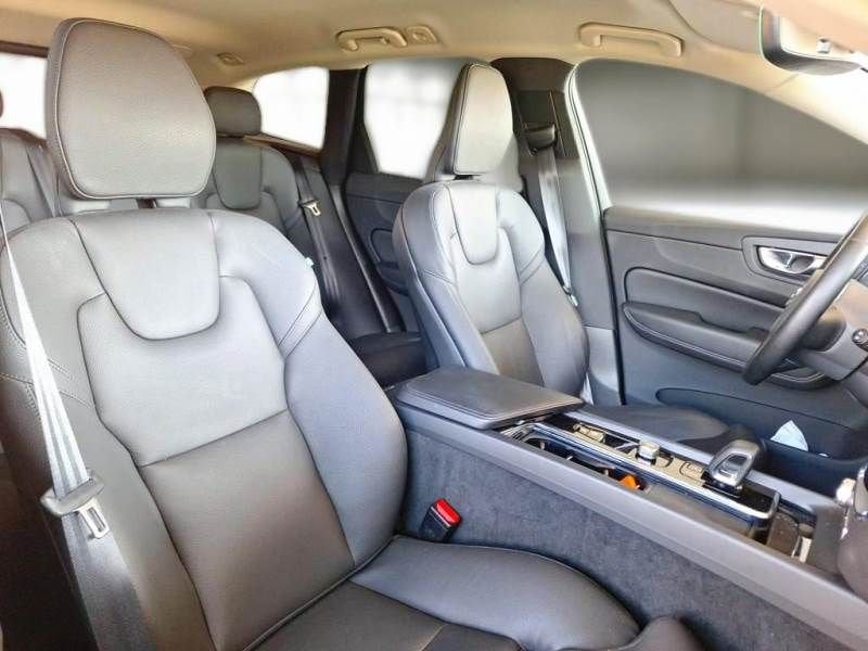 Volvo XC60  B4 197+14 CV Mild Hybrid Diesel Automatico Plus Bright
