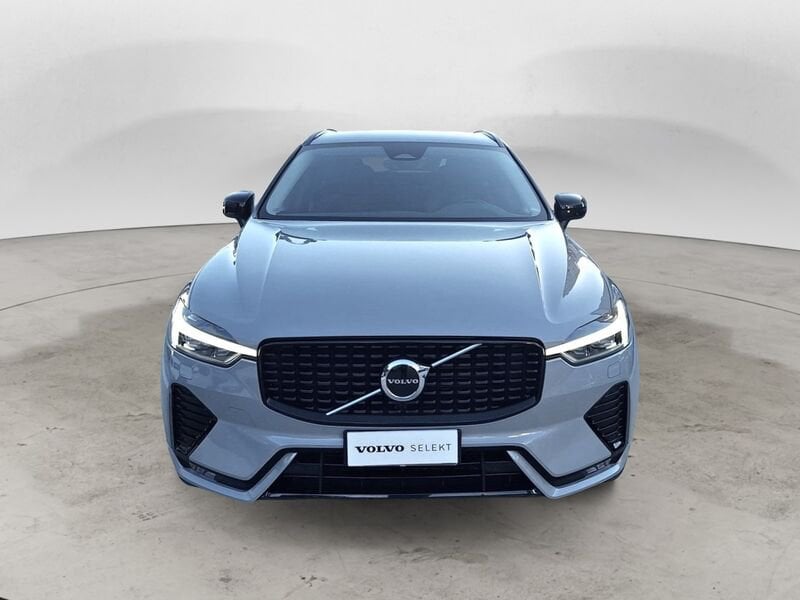 Volvo XC60  B4 197+14 CV Mild Hybrid Diesel Automatico Plus Dark N1 Autocarro