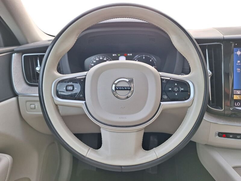 Volvo XC60  B5 235+14 CV AWD Mild-Hybrid Diesel Automatico Inscription