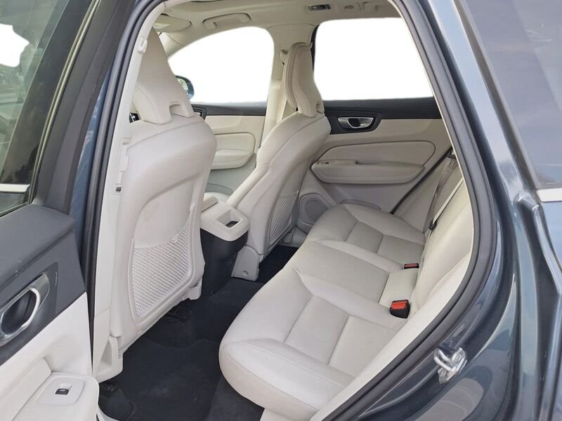 Volvo XC60  B5 235+14 CV AWD Mild-Hybrid Diesel Automatico Inscription