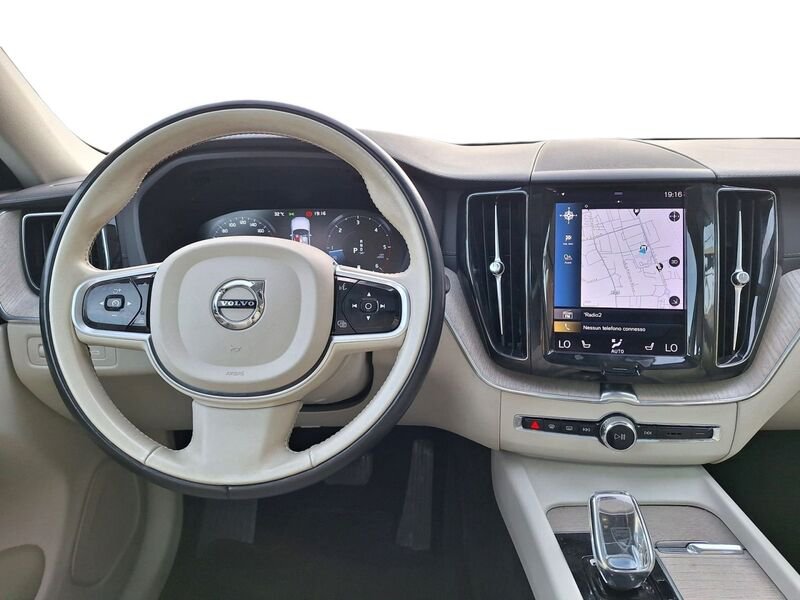 Volvo XC60  B5 235+14 CV AWD Mild-Hybrid Diesel Automatico Inscription