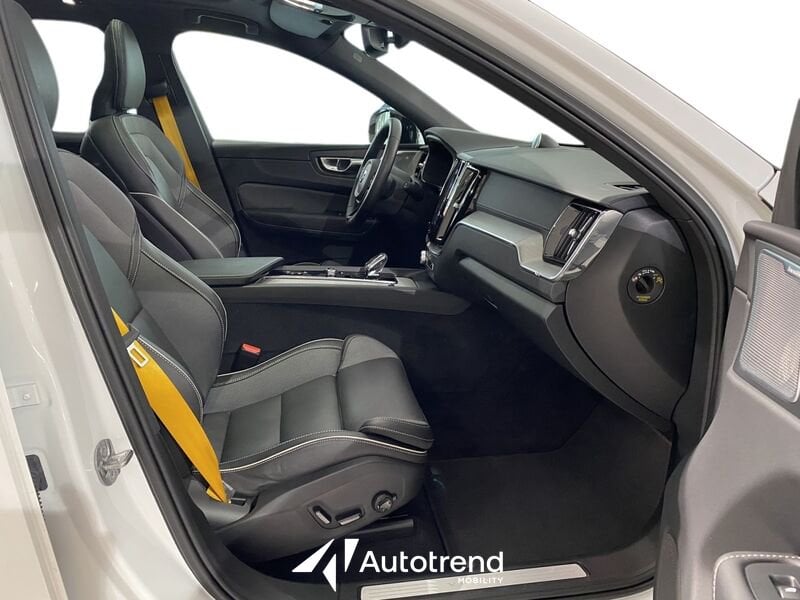 Volvo XC60  T8 Recharge 455 CV AWD Plug-in Hybrid Polestar Engineered
