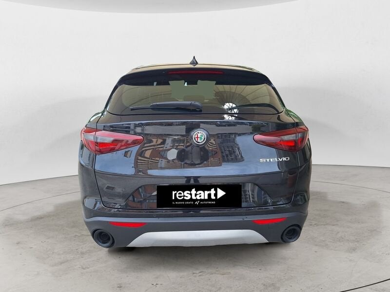 Alfa Romeo Stelvio  2.2 Turbo Diesel 160 CV Automatica AT8 Super Business RWD