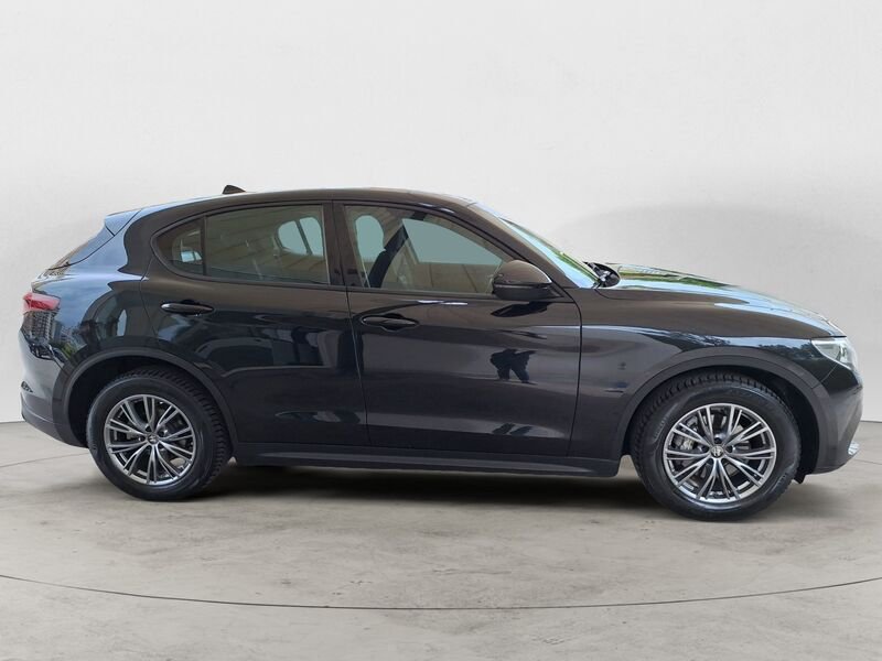 Alfa Romeo Stelvio  2.2 Turbo Diesel 160 CV Automatica AT8 Super Business RWD