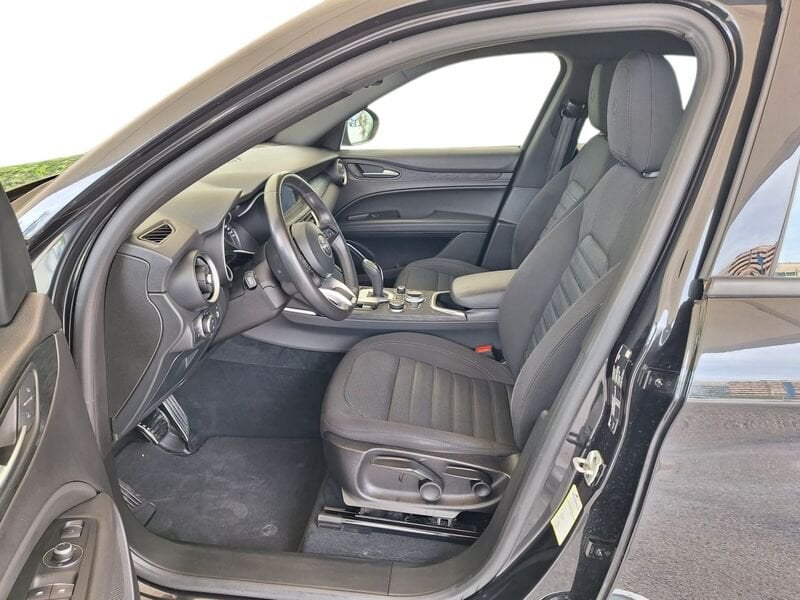 Alfa Romeo Stelvio  2.2 Turbo Diesel 160 CV Automatica AT8 Super Business RWD