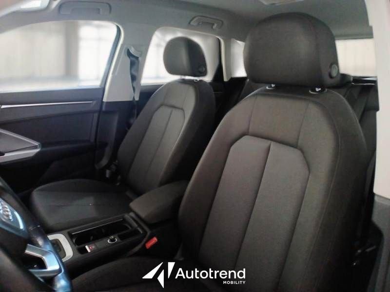 Audi Q3  35 TDI 150 CV S Tronic Automatica S Line Edition