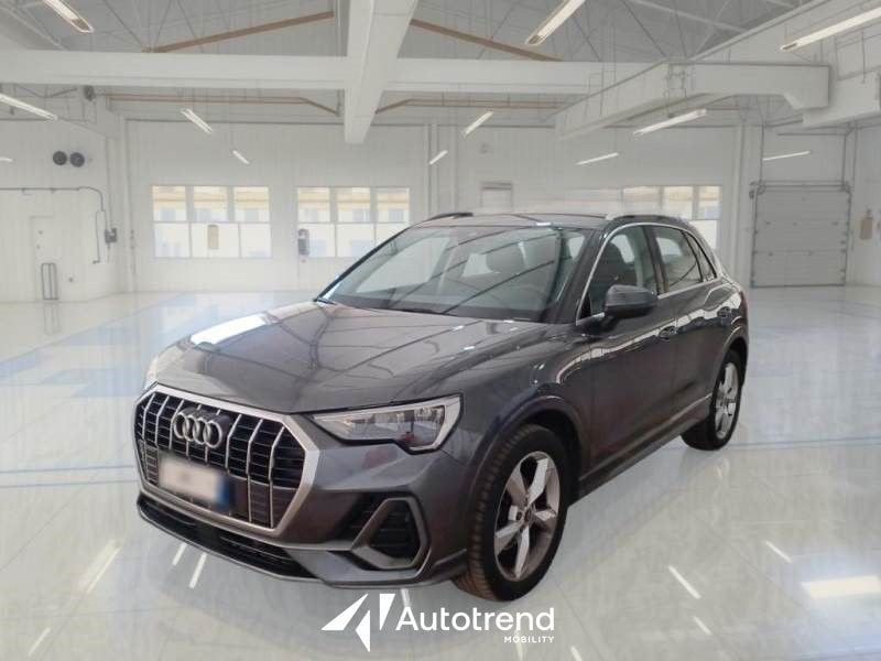 Audi Q3  35 TDI 150 CV S Tronic Automatica S Line Edition