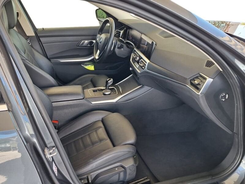BMW   Touring 320d 190 CV Automatica 48V Mild Hybrid Luxury