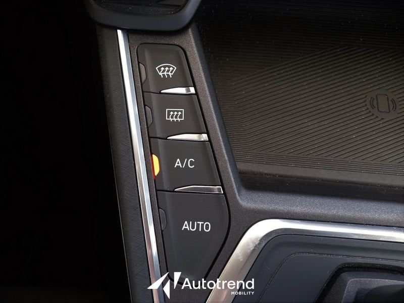 Lynk & Co 01  MY22 1.5 Plug-In Hybrid 261 CV Automatica NAVI TETTO LED