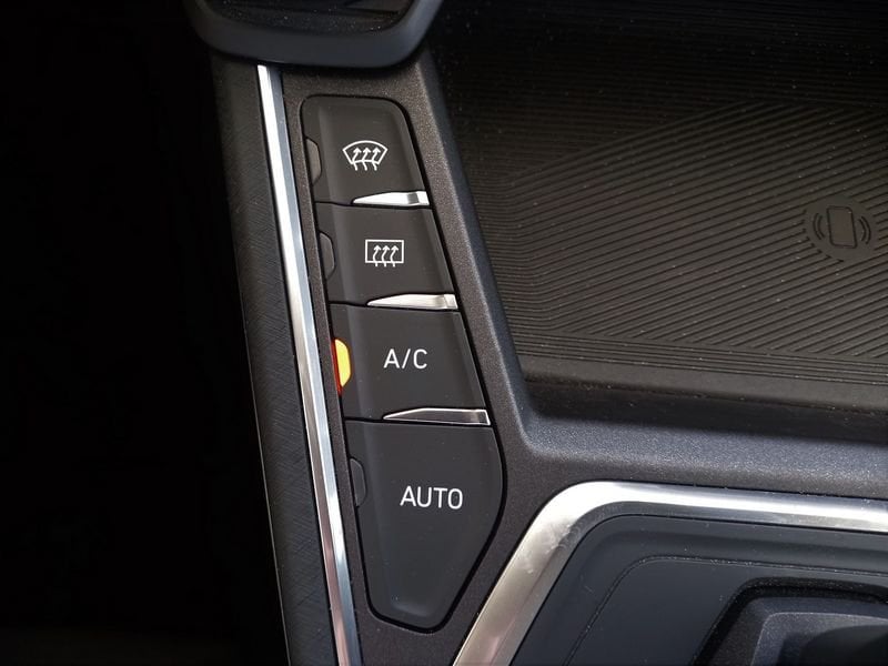 Lynk & Co 01  MY22 1.5 Plug-In Hybrid 261 CV Automatica NAVI TETTO LED