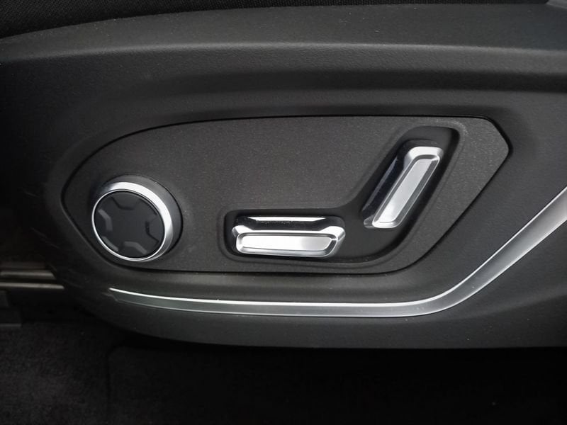 Lynk & Co 01  MY22 PHEV 1.5 Plug-In Hybrid 261 CV Automatica NAVI TETTO LED