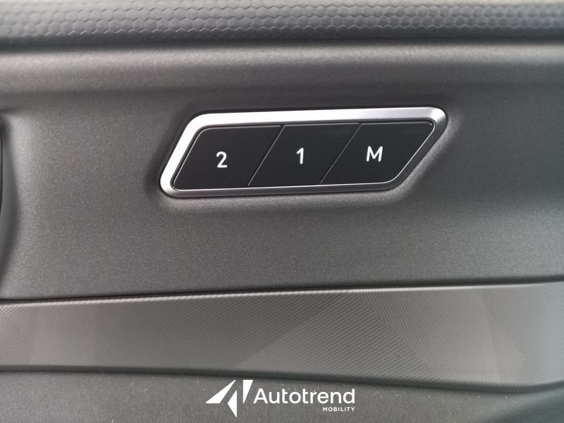 Lynk & Co 01  MY22 PHEV 1.5 Plug-In Hybrid 261 CV Automatica NAVI TETTO LED