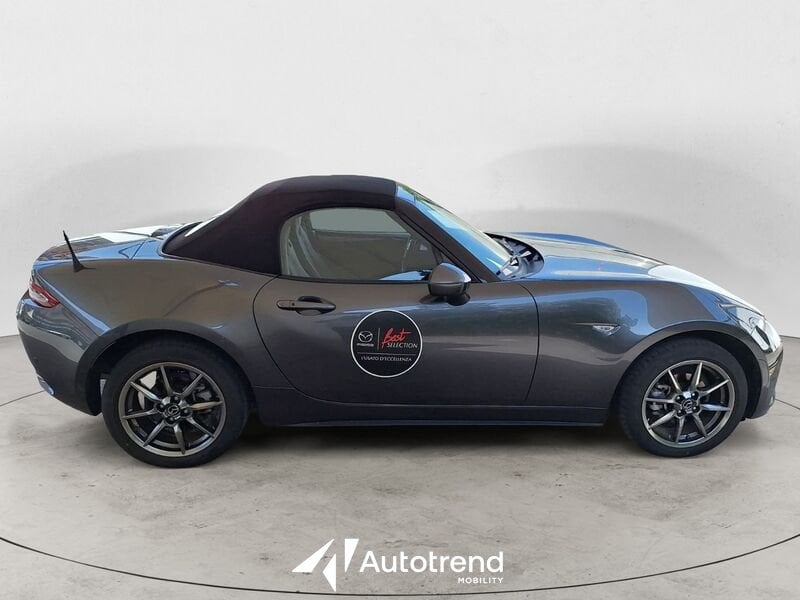 Mazda MX-5  1.5L Skyactiv-G 132 CV Soft Top Roadster Exclusive-Line