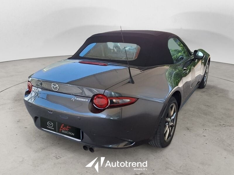 Mazda MX-5  1.5L Skyactiv-G 132 CV Soft Top Roadster Exclusive-Line