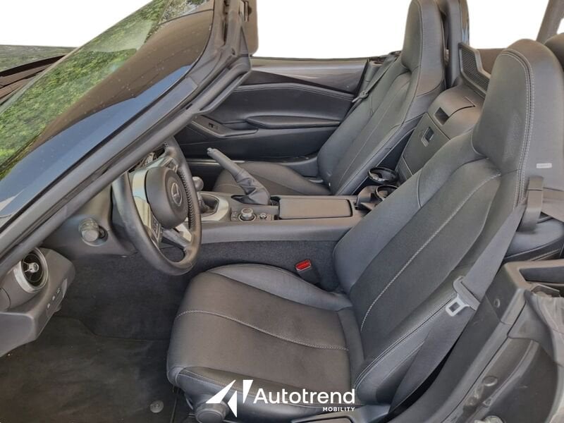 Mazda MX-5  1.5L Skyactiv-G 132 CV Soft Top Roadster Exclusive-Line