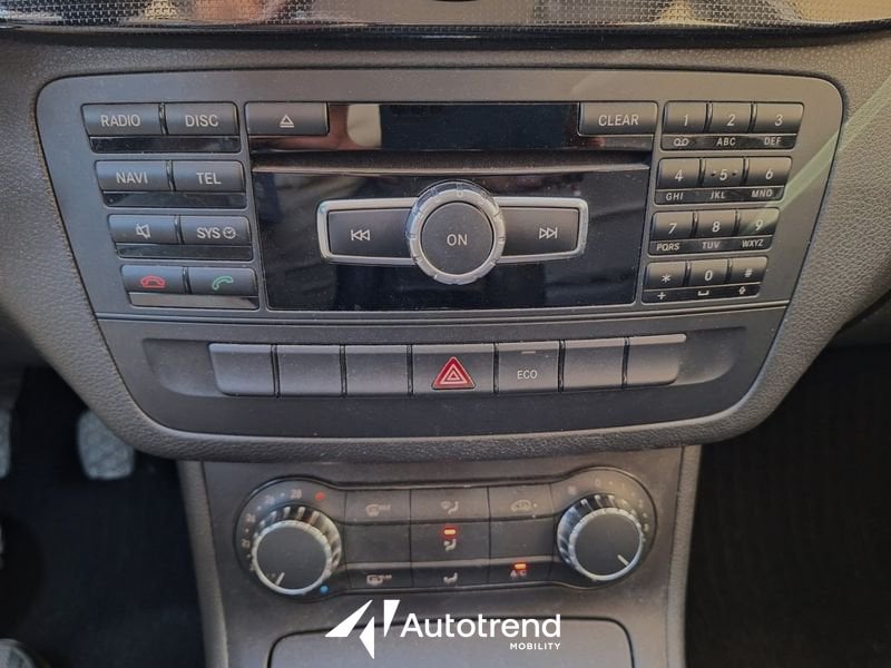 Mercedes-Benz   180 CDI 109 CV NAVI Premium