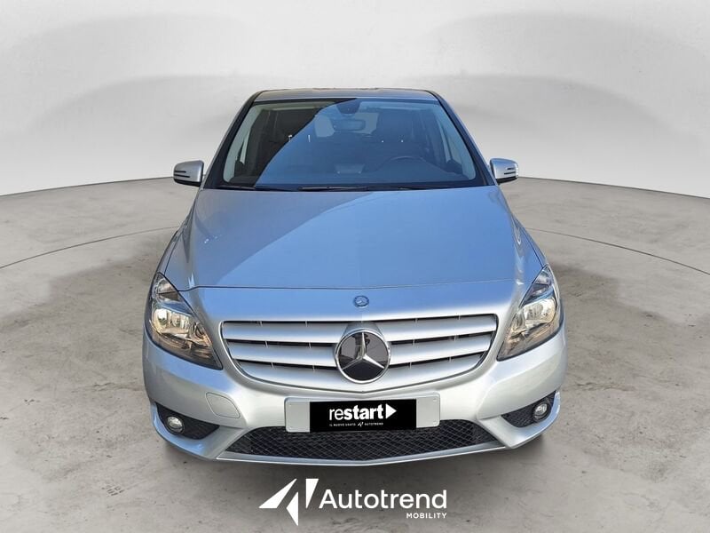 Mercedes-Benz   180 CDI 109 CV NAVI Premium