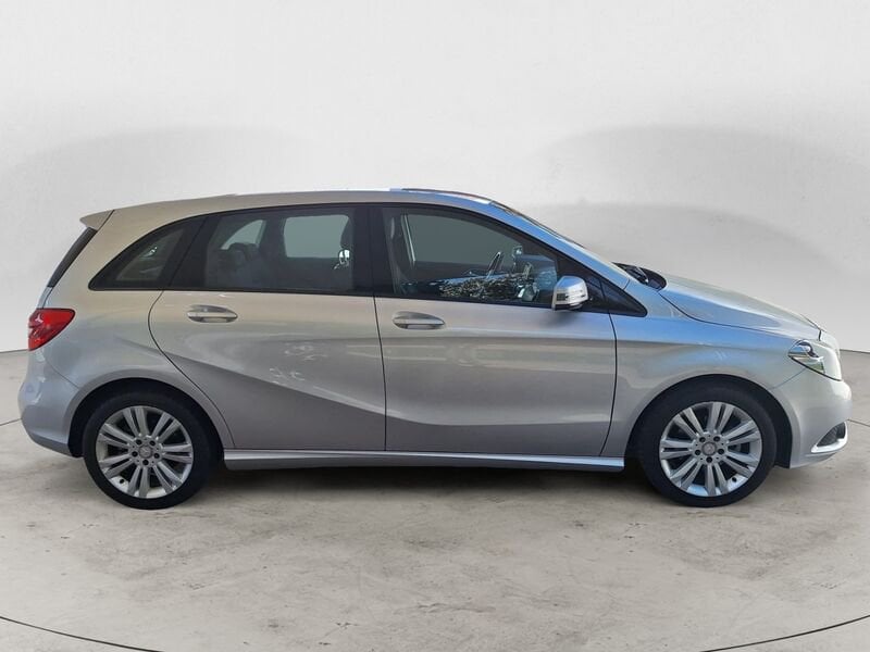Mercedes-Benz   180 CDI 109 CV NAVI Premium