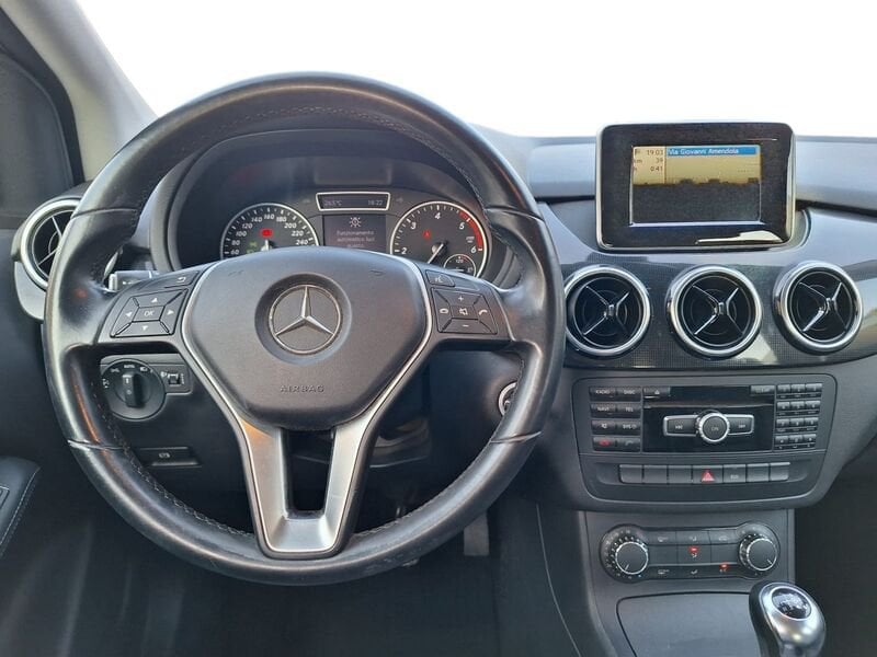 Mercedes-Benz   180 CDI 109 CV NAVI Premium