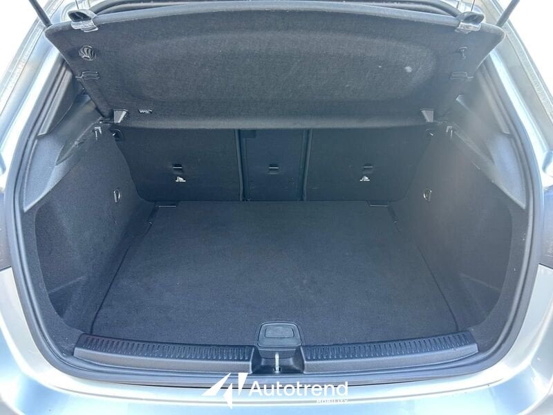 Mercedes-Benz   180 d 116 CV NAVI LED Business Extra