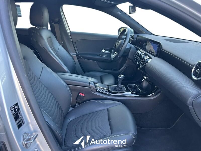 Mercedes-Benz   180 d 116 CV NAVI LED Business Extra