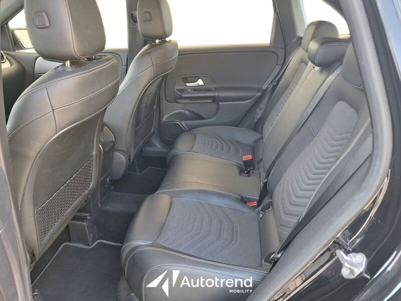Mercedes-Benz   180d 116 CV NAVI LED Business Extra