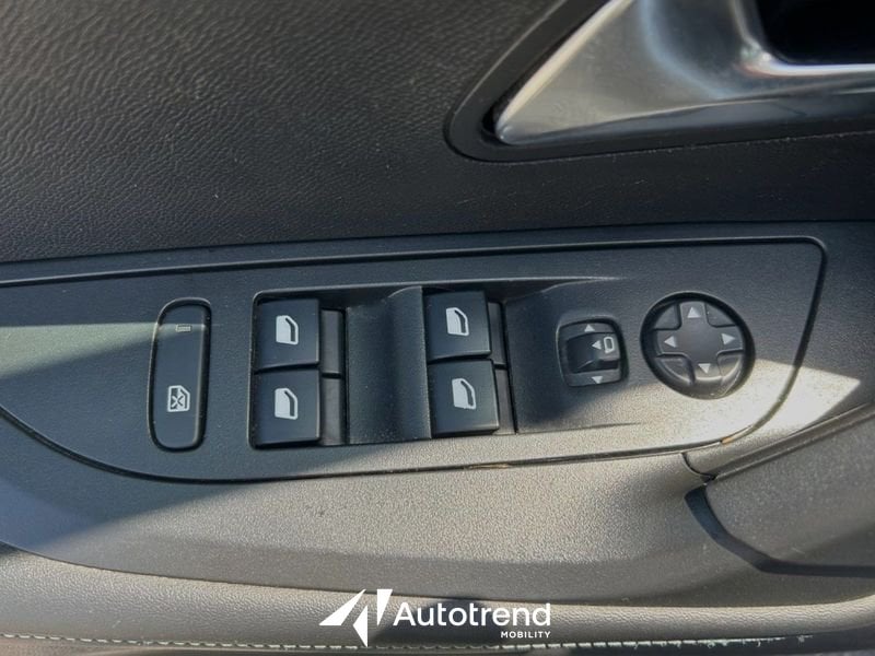 Peugeot 2008  1.5 BlueHDi 130 CV Automatica EAT8 Allure NAVI LED S&S
