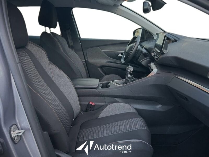 Peugeot 3008  BlueHDi 130 CV NAVI LED Active Business S&S