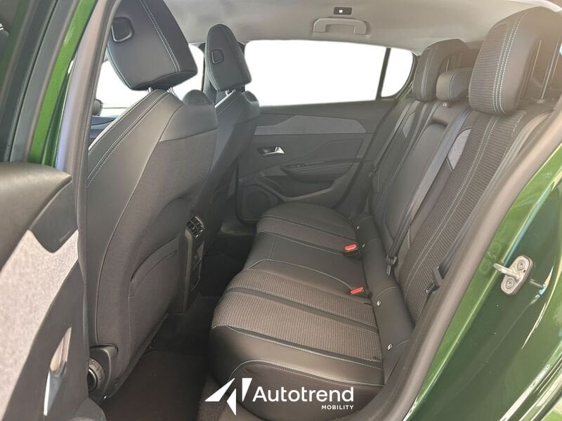 Peugeot 308  Hybrid 136 CV Automatica e-DCS6 NAVI LED Allure