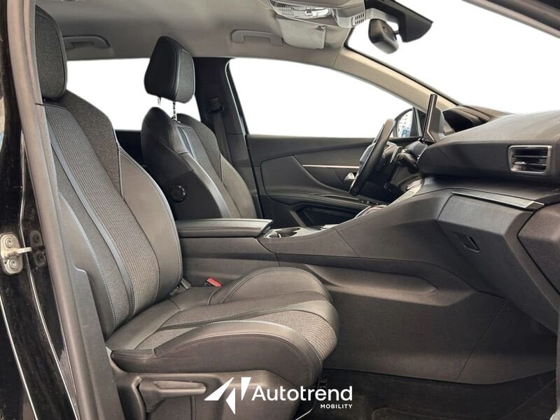 Peugeot 5008  BlueHDi 130 CV Automatica 7 Posti NAVI LED Allure EAT8 S&S